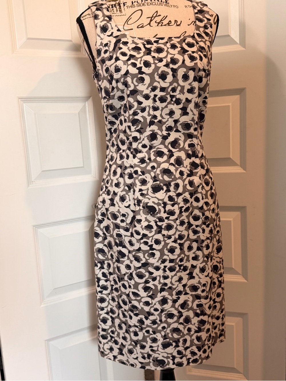 Peserico Made in Italy Abstract Floral Sleeveless Sheath Dress IT 42